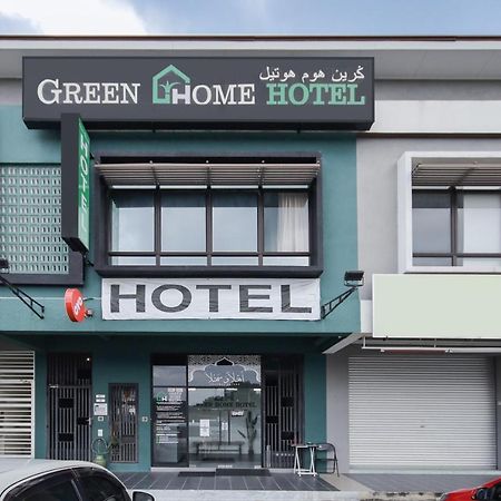 Oyo 90399 Green Home Hotel Syariah セパン エクステリア 写真