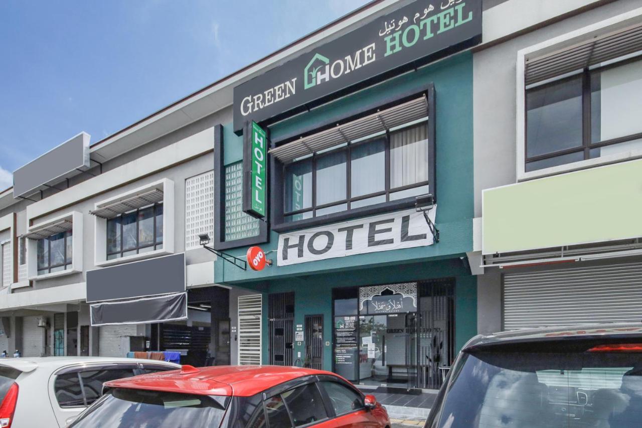 Oyo 90399 Green Home Hotel Syariah セパン エクステリア 写真
