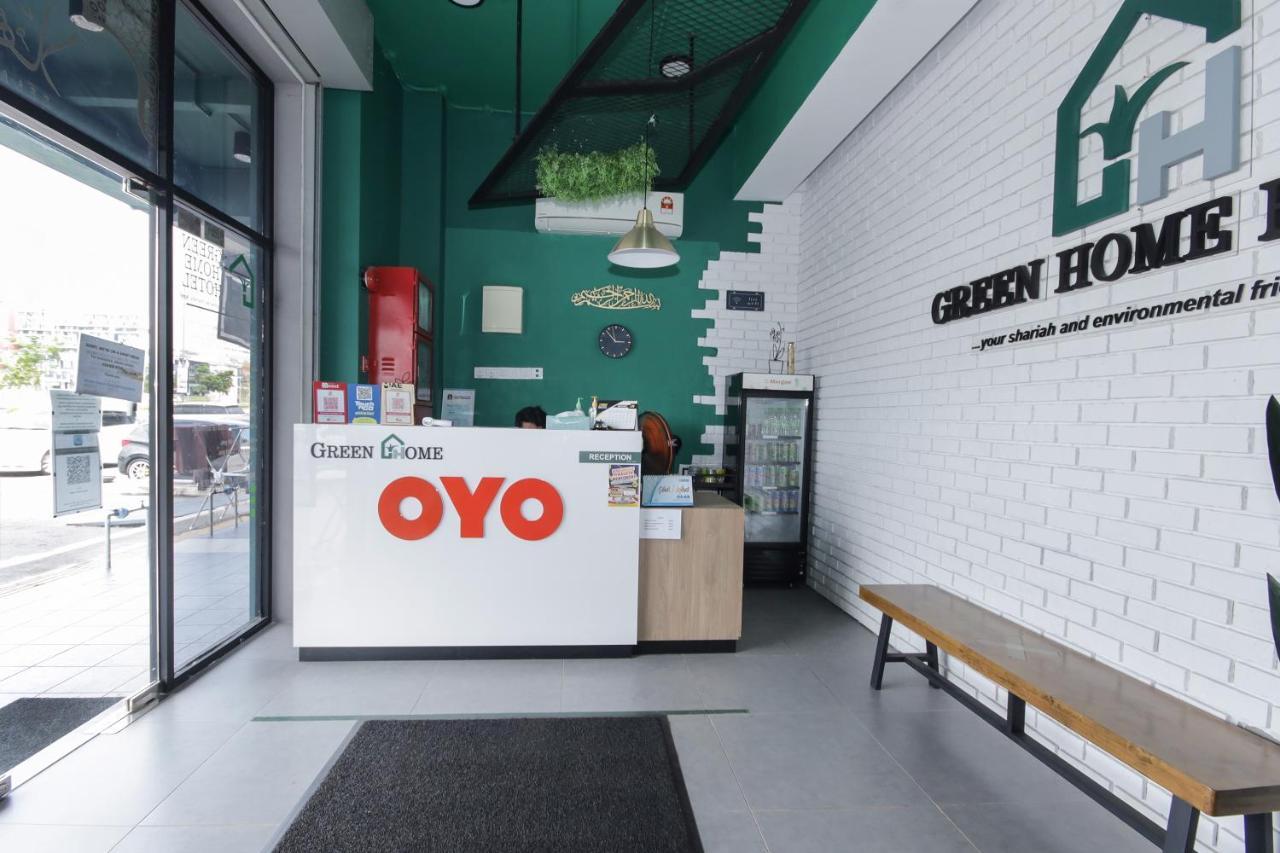 Oyo 90399 Green Home Hotel Syariah セパン エクステリア 写真