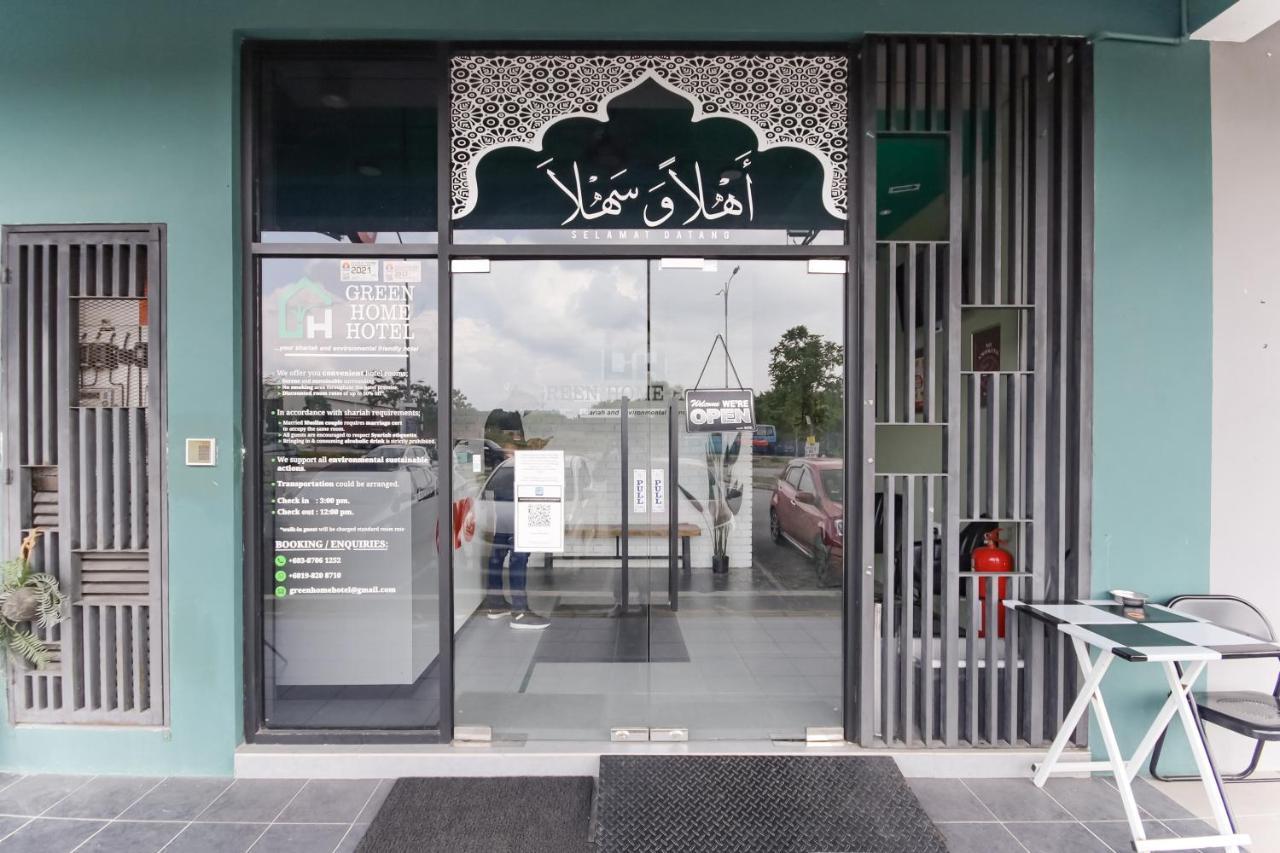 Oyo 90399 Green Home Hotel Syariah セパン エクステリア 写真